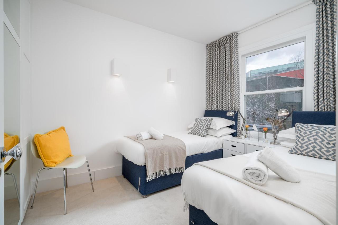 Captivating Apartment In Shepherds Bush London Eksteriør billede