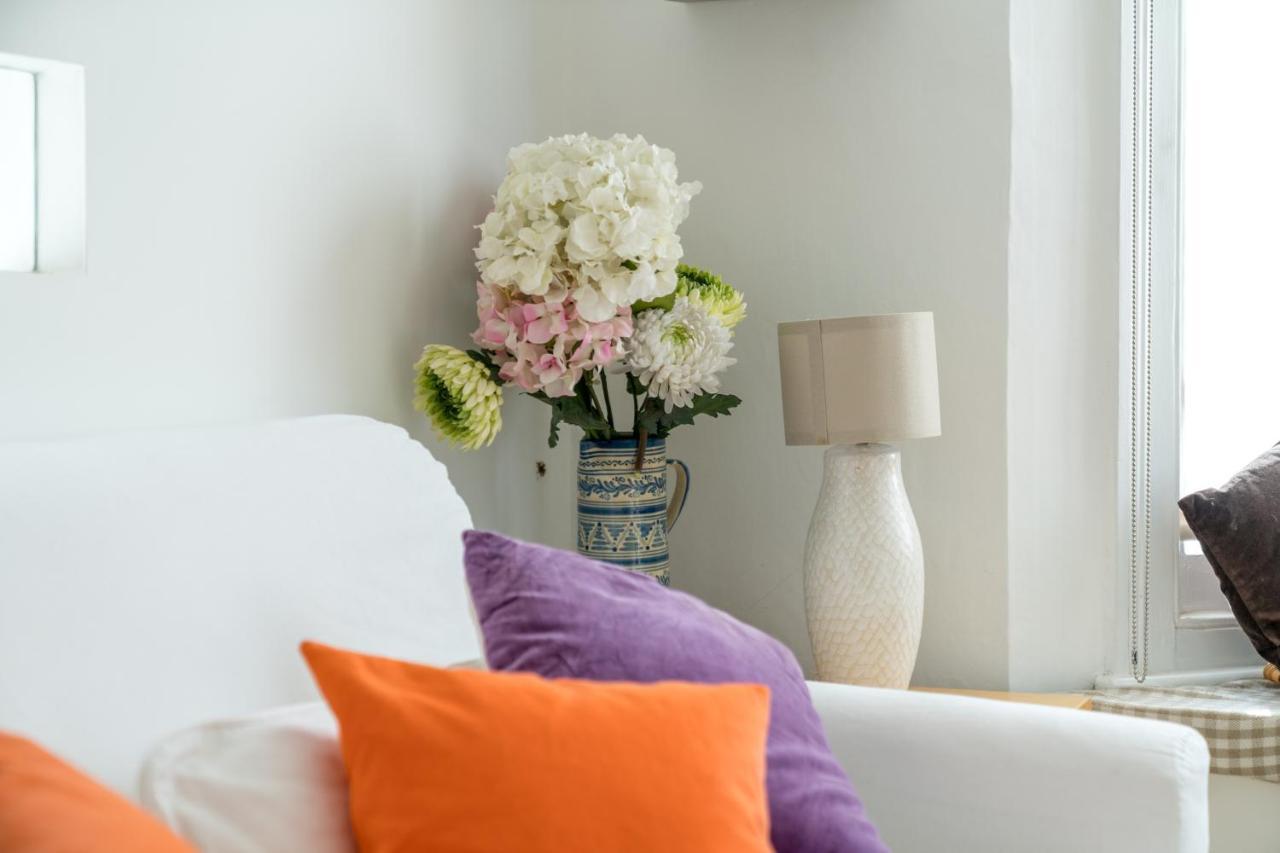 Captivating Apartment In Shepherds Bush London Eksteriør billede