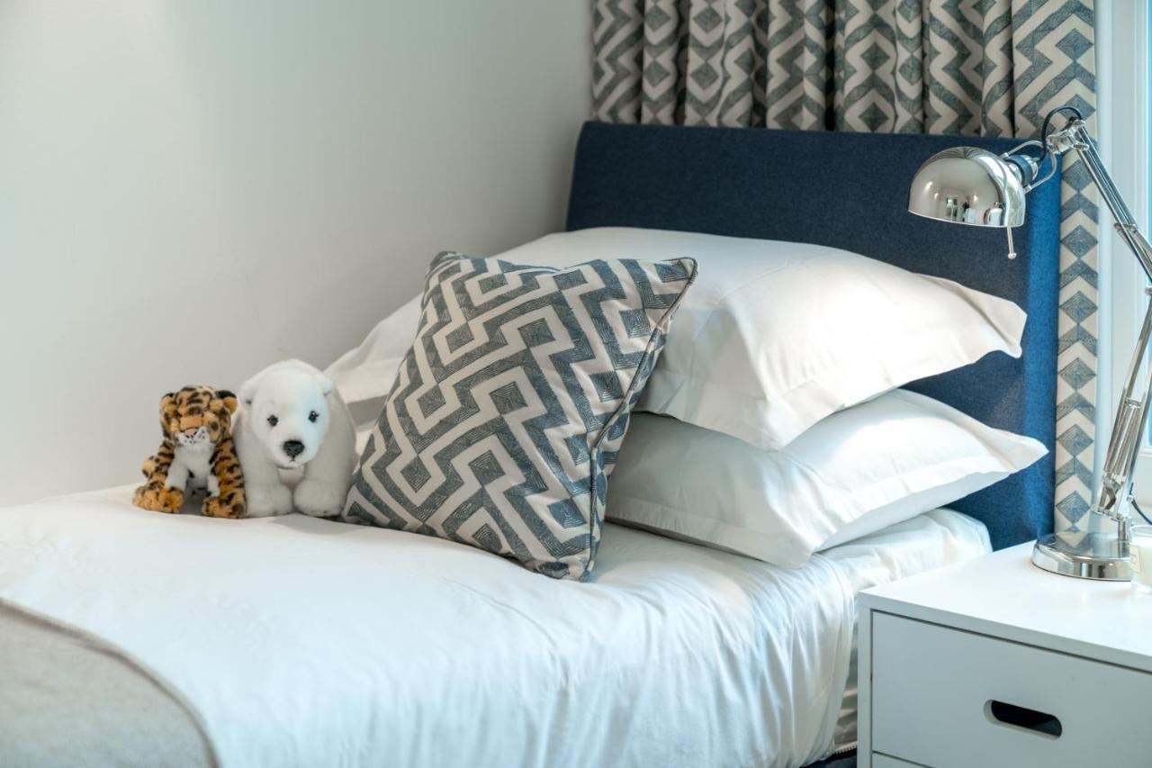 Captivating Apartment In Shepherds Bush London Eksteriør billede